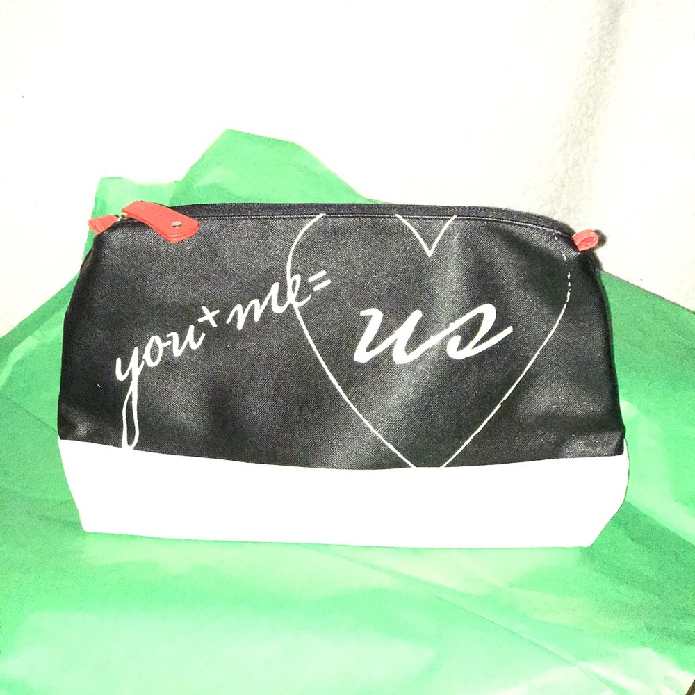 Cosmetic bag